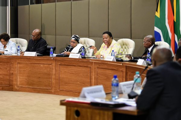 Ramaphosa’s COVID-19 battleplan widely welcomed