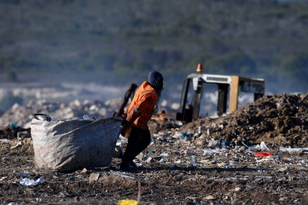 COVID-19: What is the risk from waste?